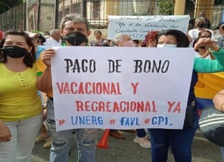 Educadores mantendrán protestas reclamando pago completo de los bonos contractuales en Lara