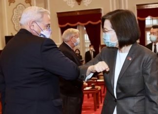 Delegación del Congreso de los EE.UU aterriza en Taiwán