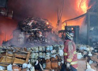 Ejecutivo ordena reposición de insumos siniestrados en almacén del IVSS en Caracas