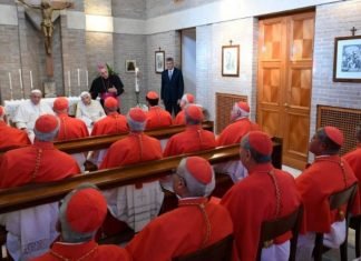 Papa Francisco y nuevos Cardenales visitaron al Papa Emérito