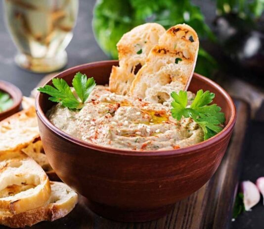 Dip de berenjena y pimientos