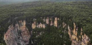 Las sorprendentes simas del Sarisariñama