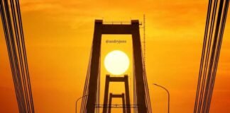 Atardecer en el Puente sobre el Lago