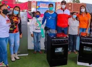 Entregan enseres y ayudas a familias afectadas por lluvias en Iribarren