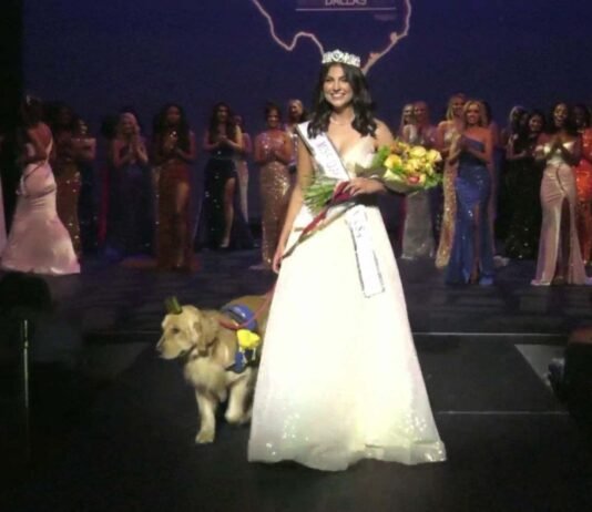 Joven gana concurso de belleza junto a su perro