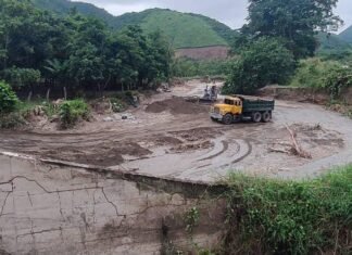 Avanzan trabajos en la recuperación de las zonas afectadas por lluvias en Crespo