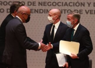 Gobierno y la Plataforma Unitaria retoman diálogo de paz en México