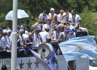 Campeones están de fiesta en casa