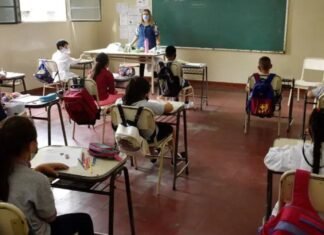 Advierten reducción del 50 % de la matrícula estudiantil en Lara