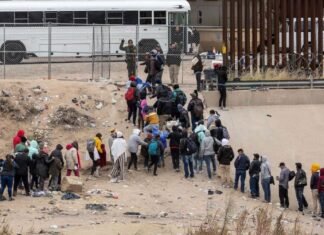 Habilitan 4.500 camas en la ciudad fronteriza El Paso para recibir refugiados