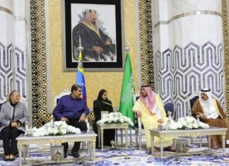 Maduro regresa a Venezuela tras su visita a Turquía y Arabia Saudí