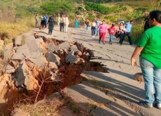 Derrumbe en falla de borde vía Los Humocaros impide el paso de productos agrícolas en el municipio Morán