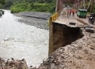 Remueven sedimentos por lluvias en las vías de Boconó con Guaramacal en Trujillo