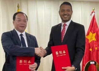 Firman acuerdo para fortalecer relaciones entre Provincia Enping de China y el municipio Iribarren