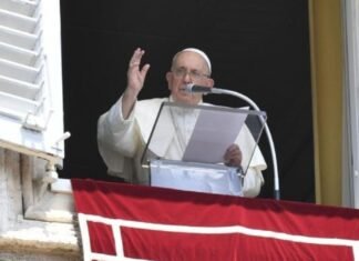 Papa Francisco pide a Rusia restablecer acuerdo de exportación de grano