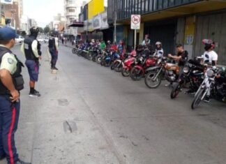 Instalan 8 puntos para reforzar aulas viales a cielo abierto a motorizados en Iribarren