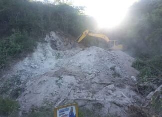 Reparan falla en borde de la vía eje carretero Lara-Falcón del municipio Urdaneta