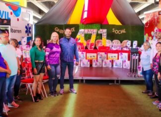 Entregan ayudas y aportes sociales por 471 años de Barquisimeto