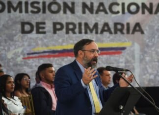 Casal afirma que no detienen cronograma de la primaria pese a conversaciones con el CNE