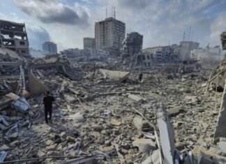 Vaticano tacha de inhumano ataque de Hamás y pide que Israel no bombardee a civiles