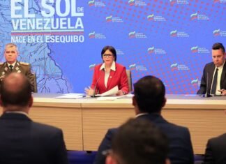 Gobierno califica de exabrupto petición de Guyana de suspender referendo