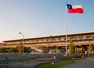 Autoridad chilena afirma que Venezuela no autorizó llegada de vuelo con venezolanos deportados
