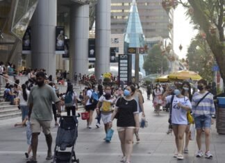 Singapur recomienda «con firmeza» usar mascarillas ante repunte de covid
