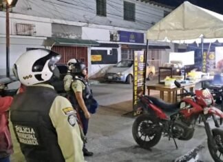 Despejan vías públicas en comercios que obstaculizaban el paso con mercancías en Iribarren