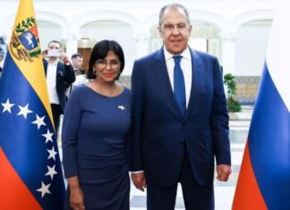 Canciller de Rusia comienza su visita oficial en Venezuela para reforzar la cooperación
