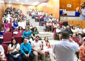 Imponen batas blancas a 44 estudiantes de Odontología en Universidad Nacional Experimental Martin Luther King