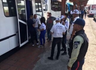 Senamecf y el Frente Preventivo lleva mensaje de concientización a conductores en el Terminal