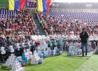 Entregan ayudas en el Décimo Acto de la VenApp en Iribarren