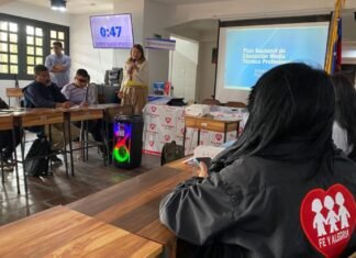 Firman resoluciones para mejorar Educación Técnica Superior a jóvenes y adultos en el país