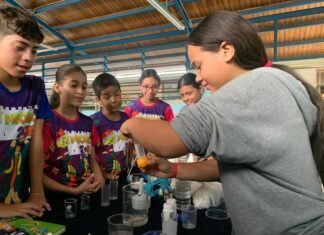 Lara celebró Día Internacional de las Niñas en TIC y Día del ADN con jornada educativa