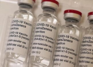 AstraZeneca retira su vacuna contra el covid-19, la medida coincide con demanda colectiva por efectos secundarios