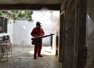 Realizaron jornada de fumigación en la comunidad «Las Tinajitas» en Lara