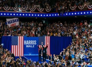 Kamala Harris y Tim Walz por el Partido Demócrata para elecciones de noviembre en EE.UU.