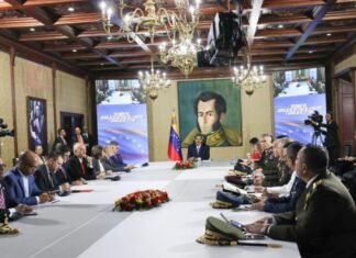 Maduro pide a la AN mayor celeridad en la aprobación de leyes contra los hechos violentos