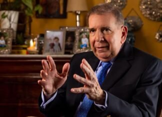 González Urrutia insistió en llamado al CNE a «asumir su papel» y presentar actas