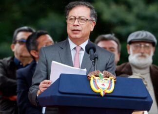 Petro responde a Ortega: Al menos no arrastro los derechos humanos