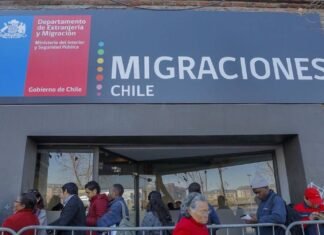 Chile dice que es «imposible» expulsar algunos venezolanos irregulares por cierre consular