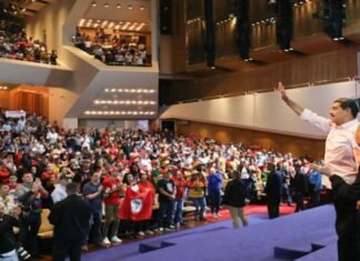 Ejecutivo nacional aprueba más de 2 millones 330 mil bolívares para los artesanos de Lara