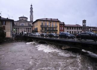 Venecia activa sus barreras ante el temporal que mantiene en alerta el norte de Italia