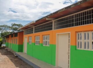 Entregan rehabilitada la Unidad Educativa José Leonardo Chirino en el municipio Urdaneta