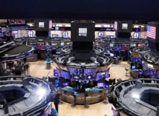 Wall Street pierde impulso antes de Acción de Gracias en EEUU y cerró a la baja