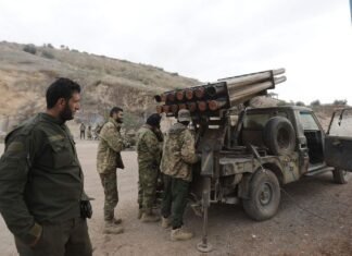 Islamistas penetran en estratégica ciudad de Hama y fuerzas de Damasco reconocen retirada