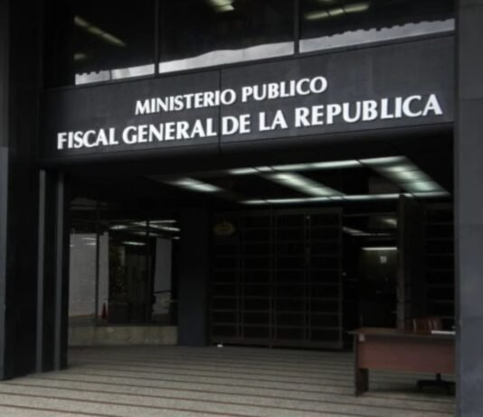 Fiscalía propone cooperación con EEUU para extraditar a Guaidó y Vecchio
