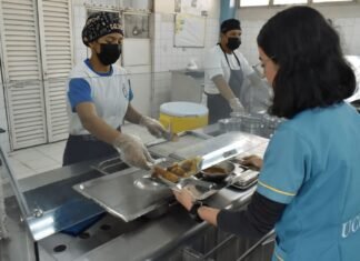 UCLA suspende servicio de comedor a los estudiantes por falta de transferencia en los recursos presupuestarios