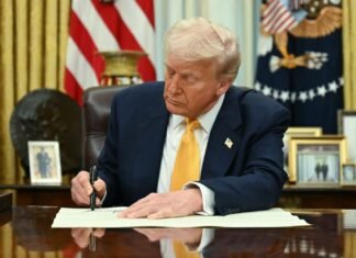 Trump amenaza con restringir acceso a tecnología de EEUU a varios países entre ellos Venezuela