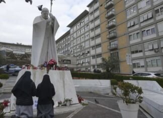 El papa ha pasado bien la noche y está descansando